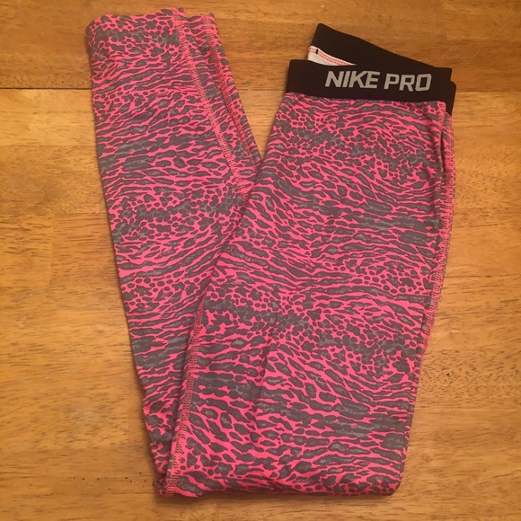Nike Pro zebra print leggings very good cond XL - Picture 4 of 7